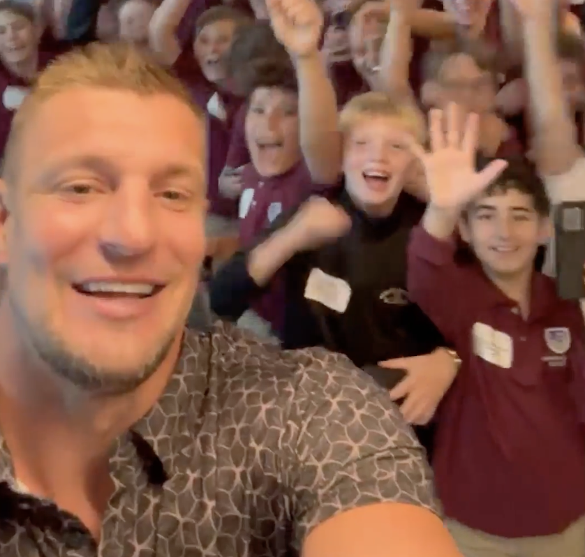 gronk selfie with kids